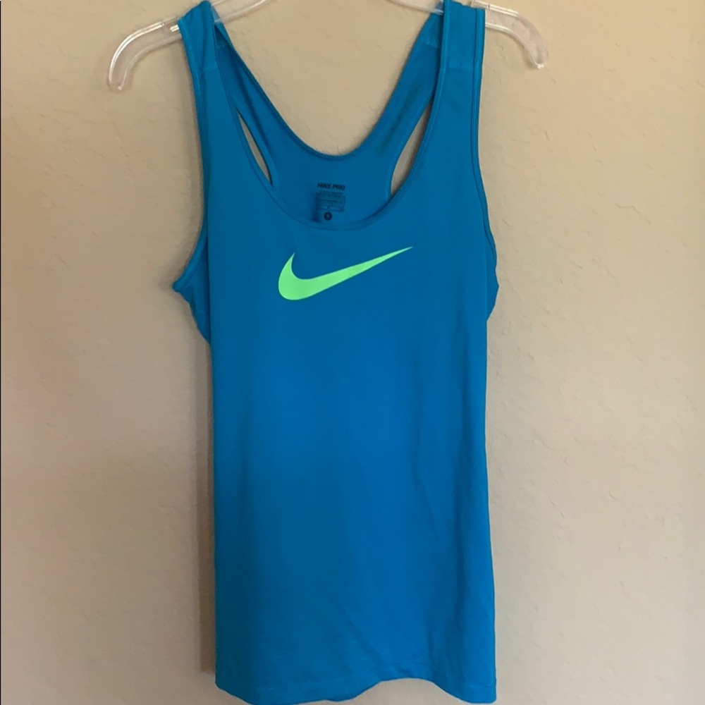 Athletic shirt